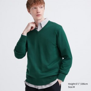 UNIQLO Extra Fine Merino V Neck Jumper Green | BNXWCHJ-72